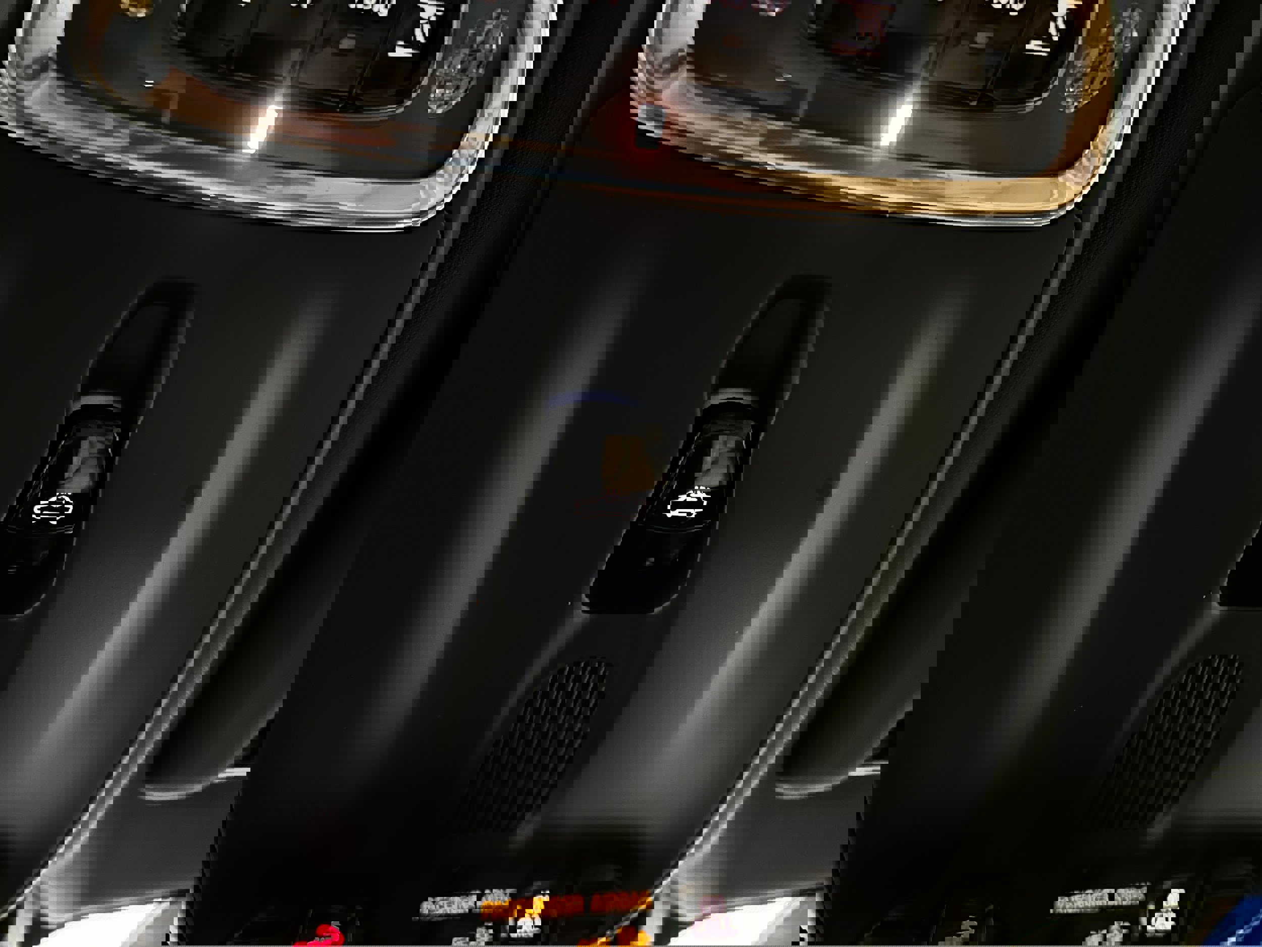 Used 2020 Volvo V60 T5 Cross Country image 25