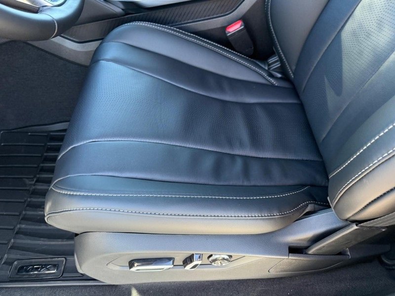 Certified 2025 Acura MDX w/ Technology Package image 12
