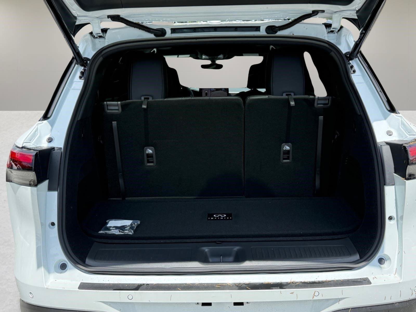 New 2027 INFINITI QX60 Sport w/ Dark Cargo Package AWD/4WD image 15