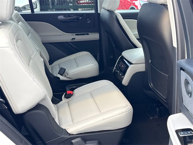 New 2026 Lincoln Aviator Reserve image 9