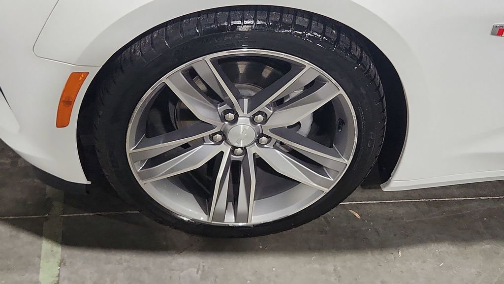 Used 2016 Chevrolet Camaro LT image 14