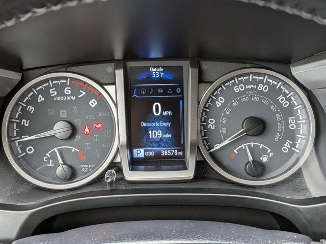 Used 2022 Toyota Tacoma Limited image 13