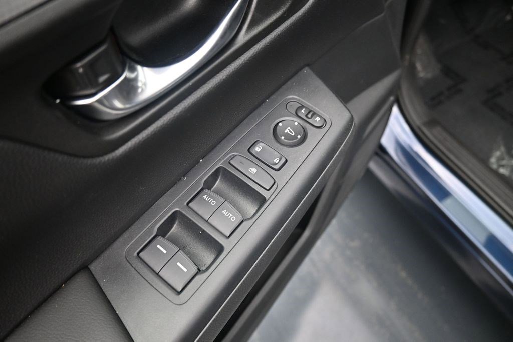 Used 2026 Honda CR-V TrailSport image 17