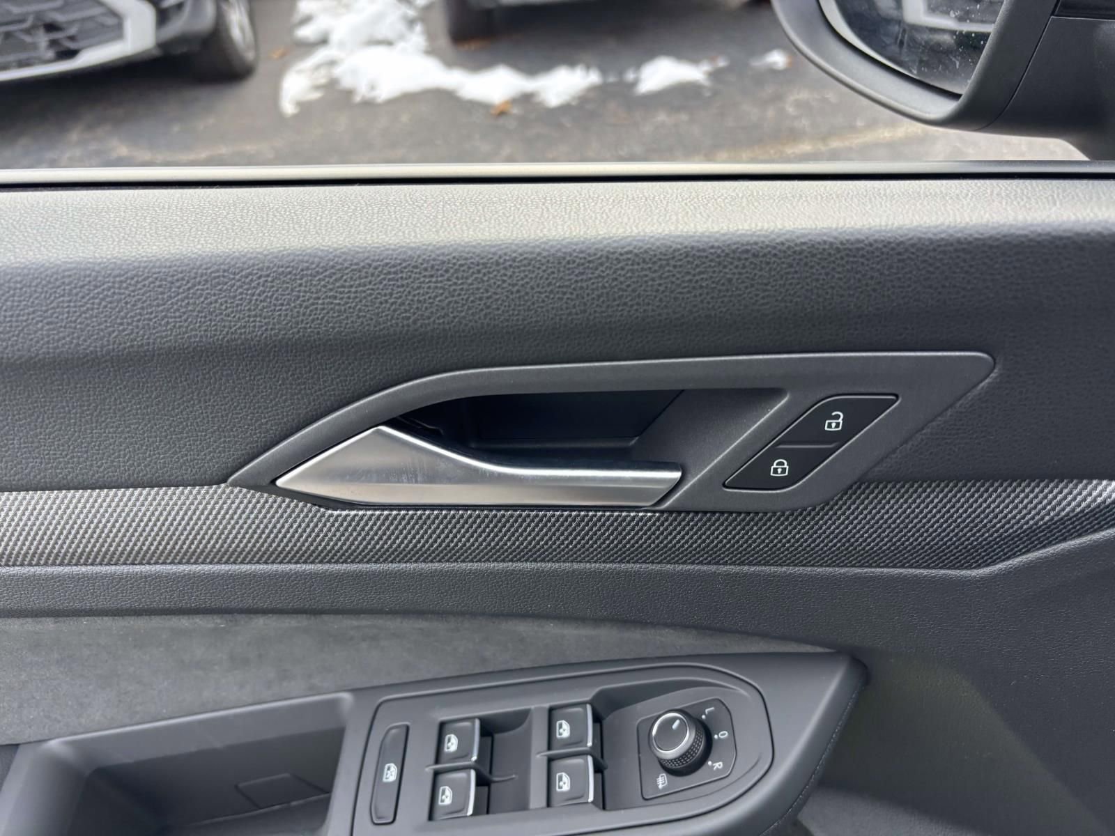 New 2026 Volkswagen GTI SE image 12