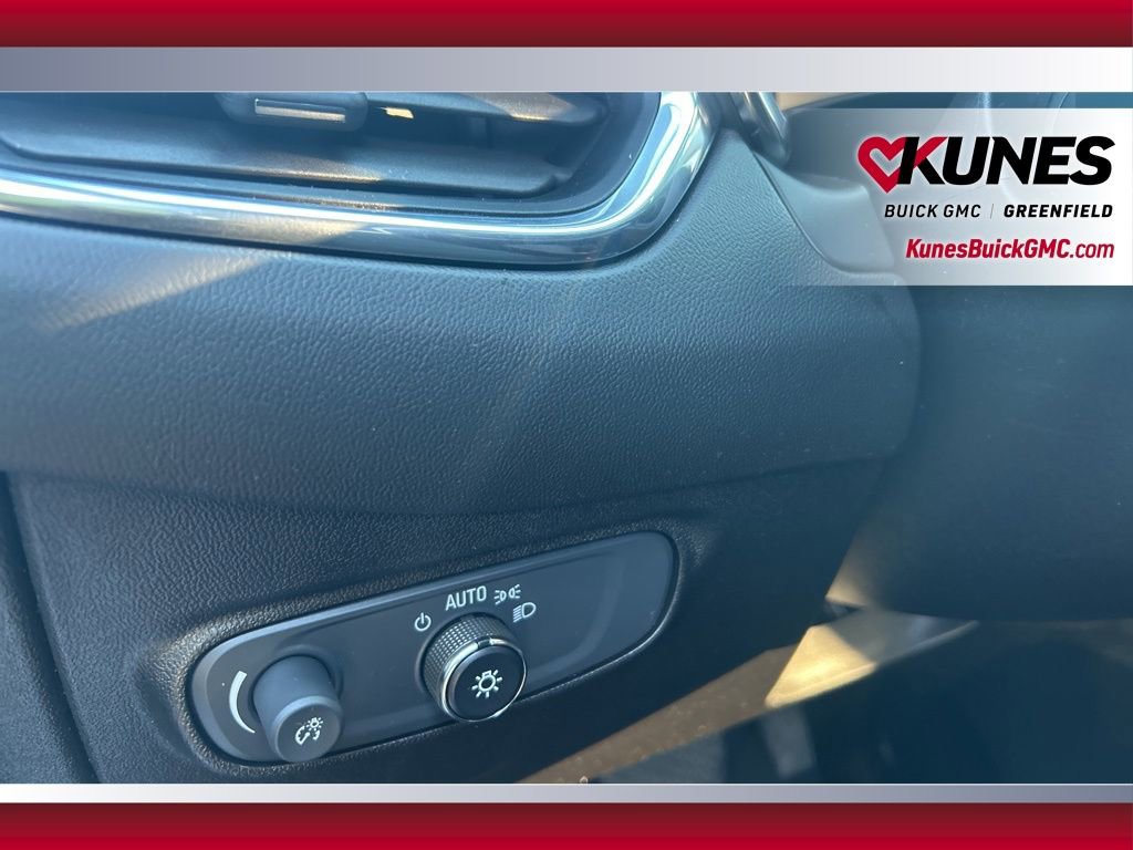 Used 2019 Chevrolet Equinox LT image 17