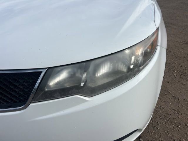 Used 2010 Kia Forte EX image 9