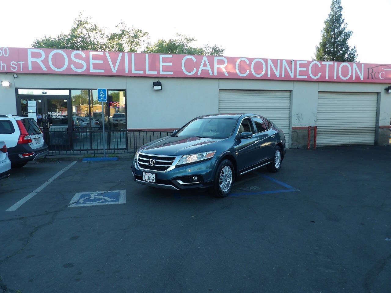 Used 2013 Honda Crosstour EX image 1