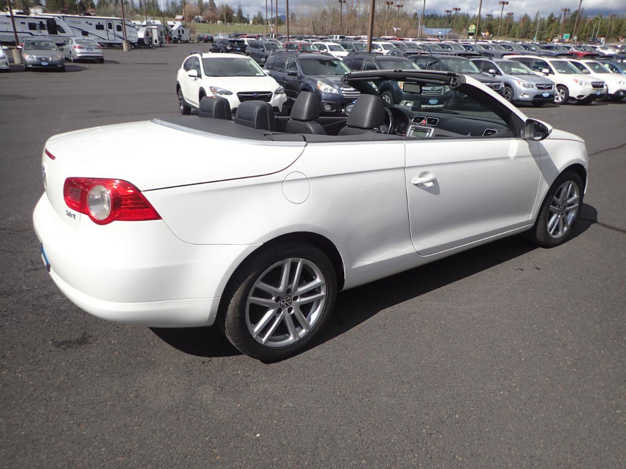 Used 2009 Volkswagen Eos Lux FWD image 13