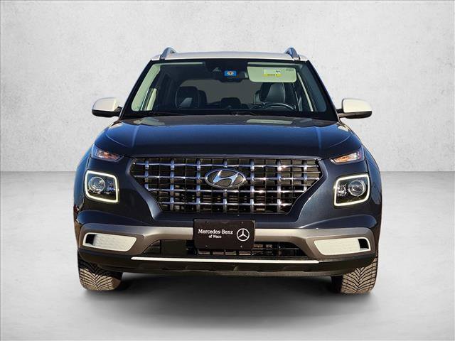 Used 2020 Hyundai Venue image 2