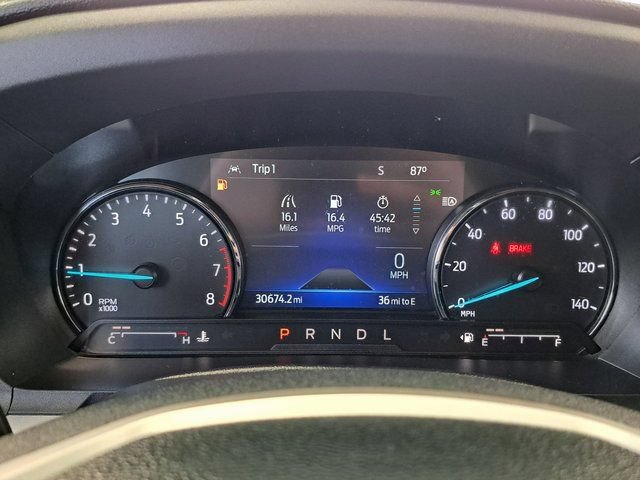 Used 2023 Ford Explorer XLT AWD/4WD image 9