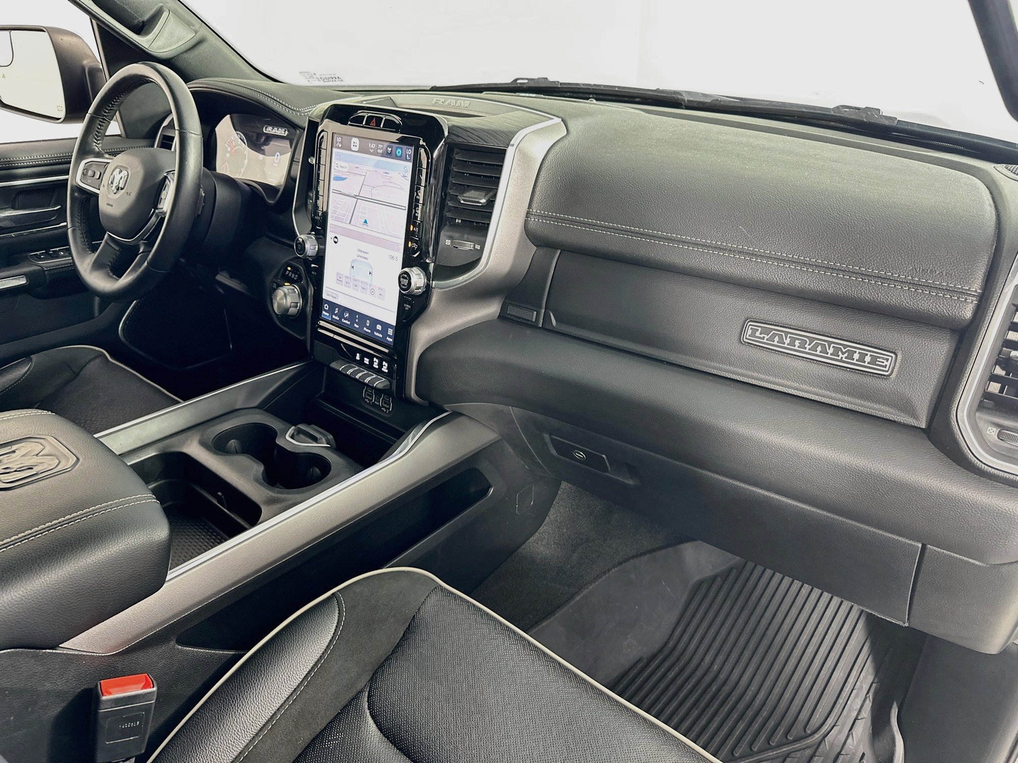 Used 2023 RAM 1500 Laramie AWD/4WD image 28