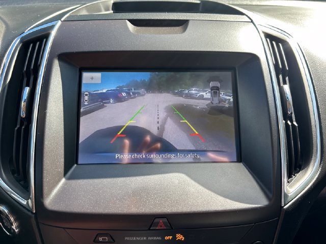 Used 2020 Ford Edge Titanium w/ Equipment Group 301A AWD/4WD image 16
