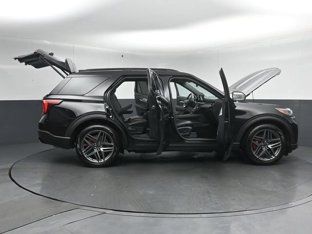 Certified 2025 Ford Explorer ST AWD/4WD image 62