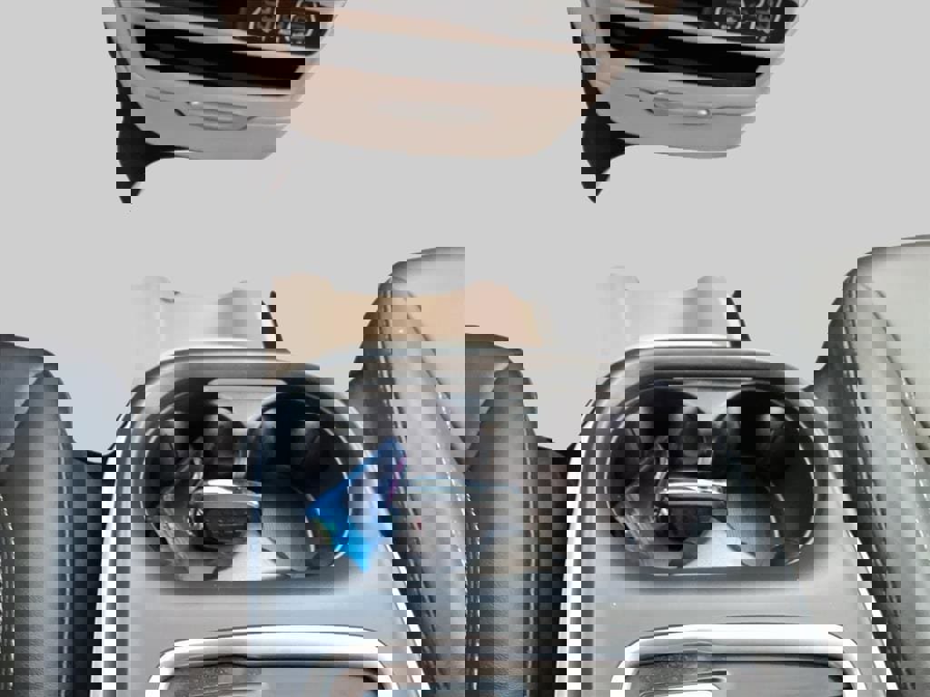 Used 2024 Chrysler Pacifica Touring-L image 35