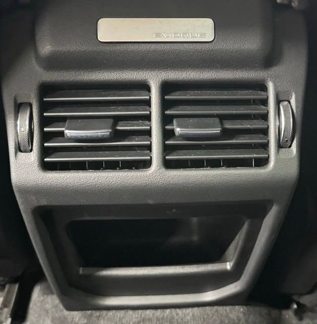 Used 2018 Land Rover Range Rover Evoque HSE image 24