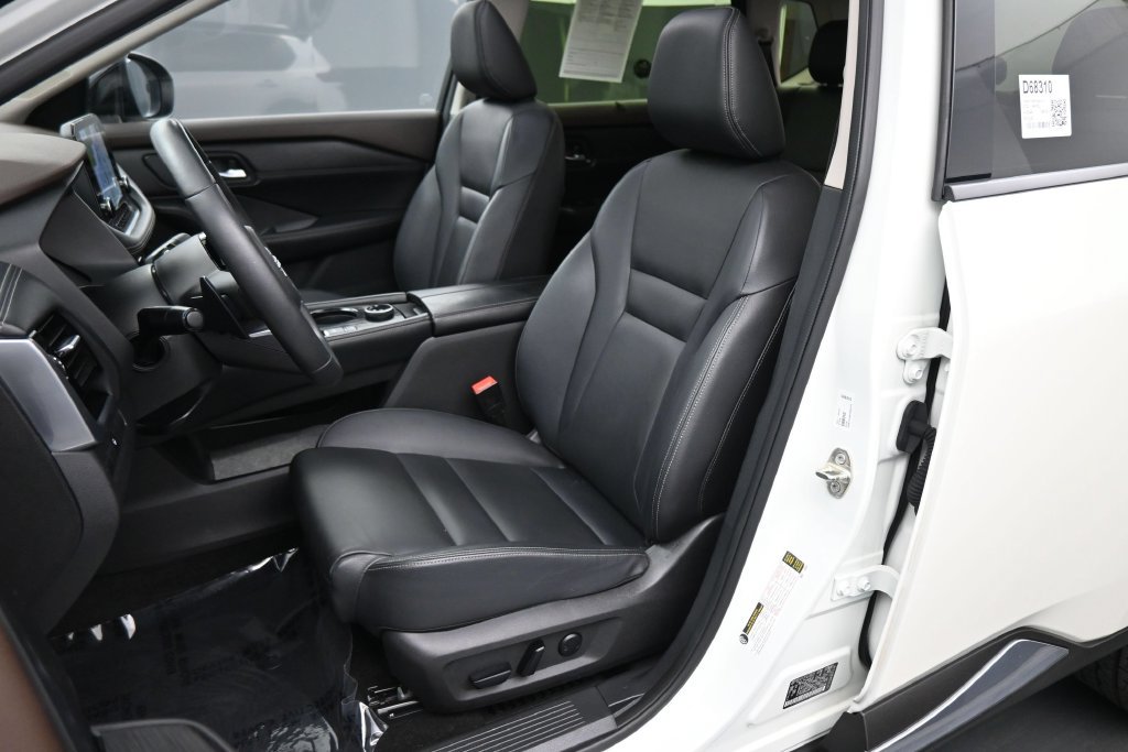 Used 2023 Nissan Rogue SL w/ SL Premium Package AWD/4WD image 16