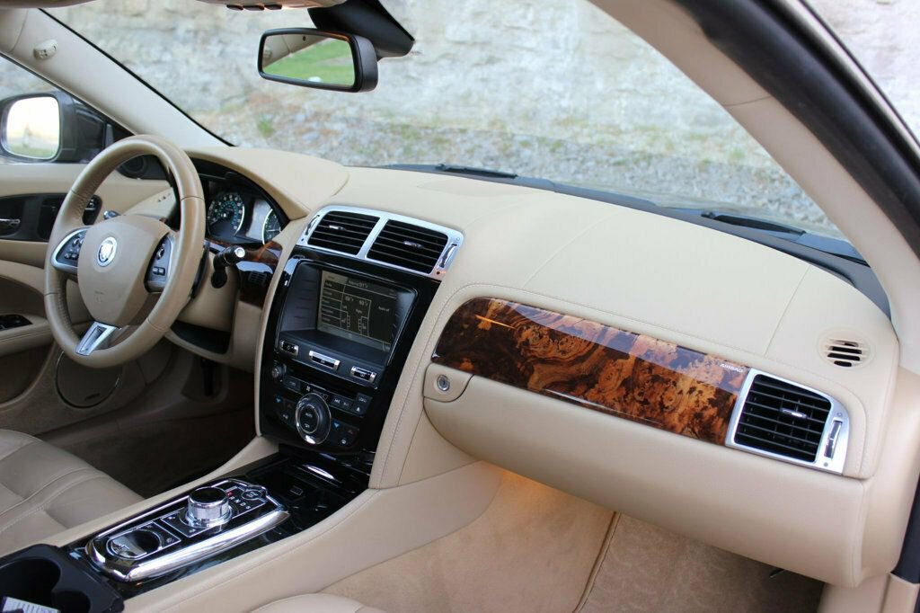 Used 2013 Jaguar XK Touring RWD image 15