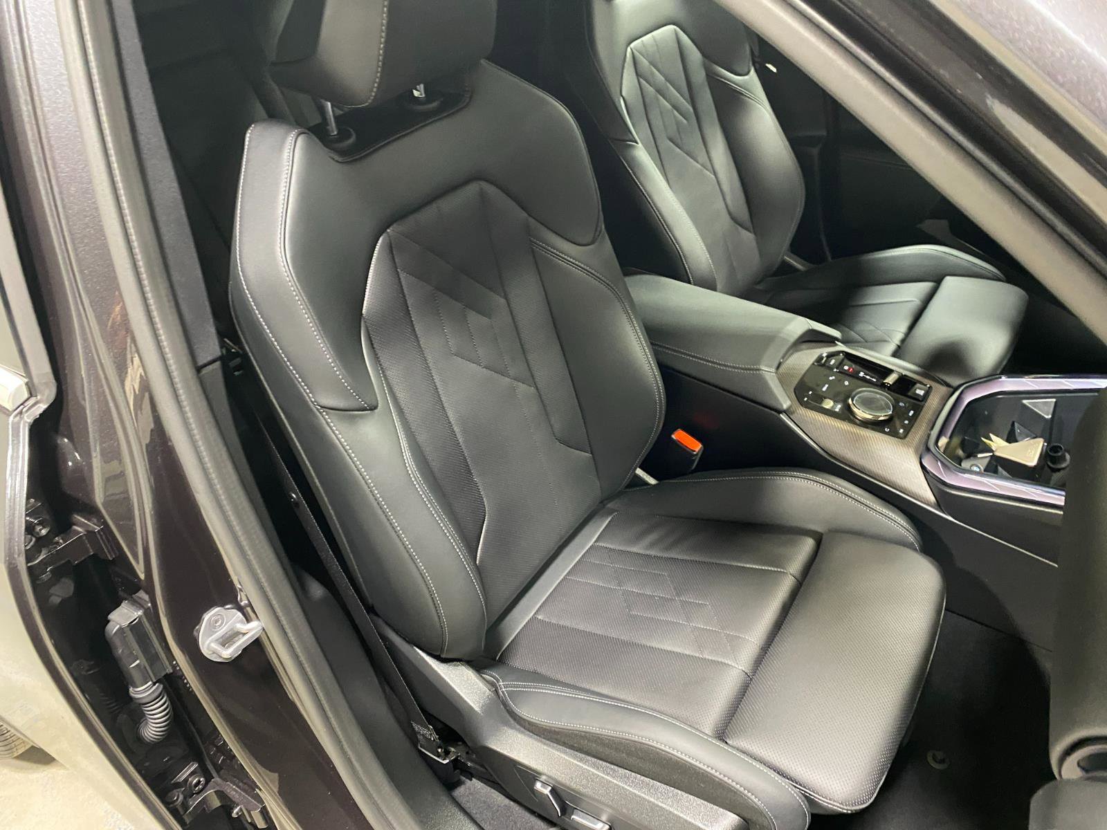 Certified 2025 BMW X3 xDrive30i w/ Convenience Package image 18