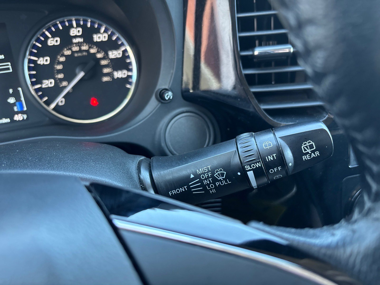 Used 2016 Mitsubishi Outlander SE AWD/4WD image 26