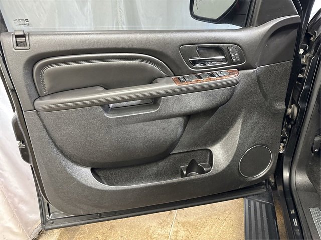 Used 2014 GMC Yukon Denali image 24