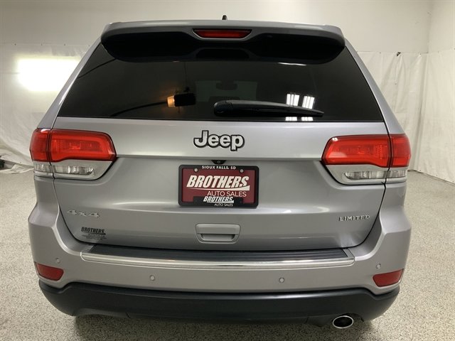 Used 2018 Jeep Grand Cherokee Limited AWD/4WD image 6