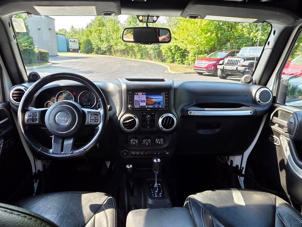 Used 2014 Jeep Wrangler Unlimited Sahara w/ Dual Top Group image 27