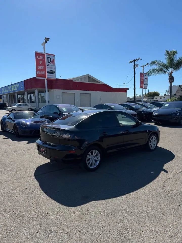 Used 2007 MAZDA MAZDA3 i Touring FWD image 3