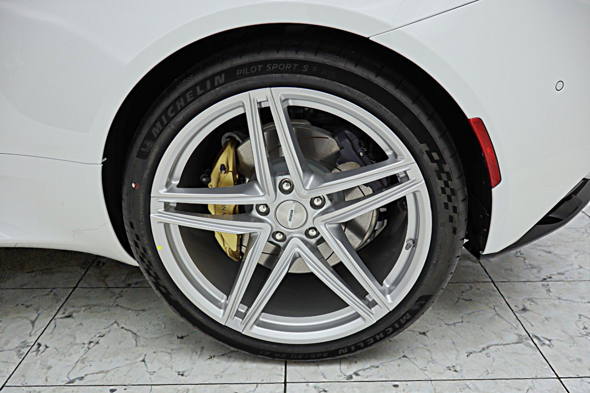 Used 2026 Aston Martin DB12 Convertible RWD image 58