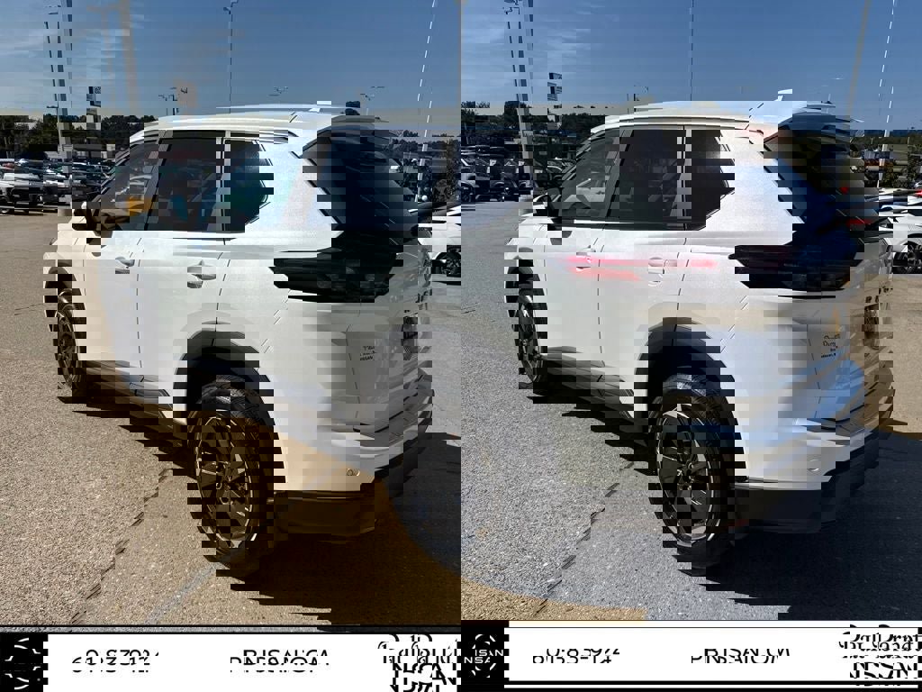 New 2026 Nissan Rogue SV image 8