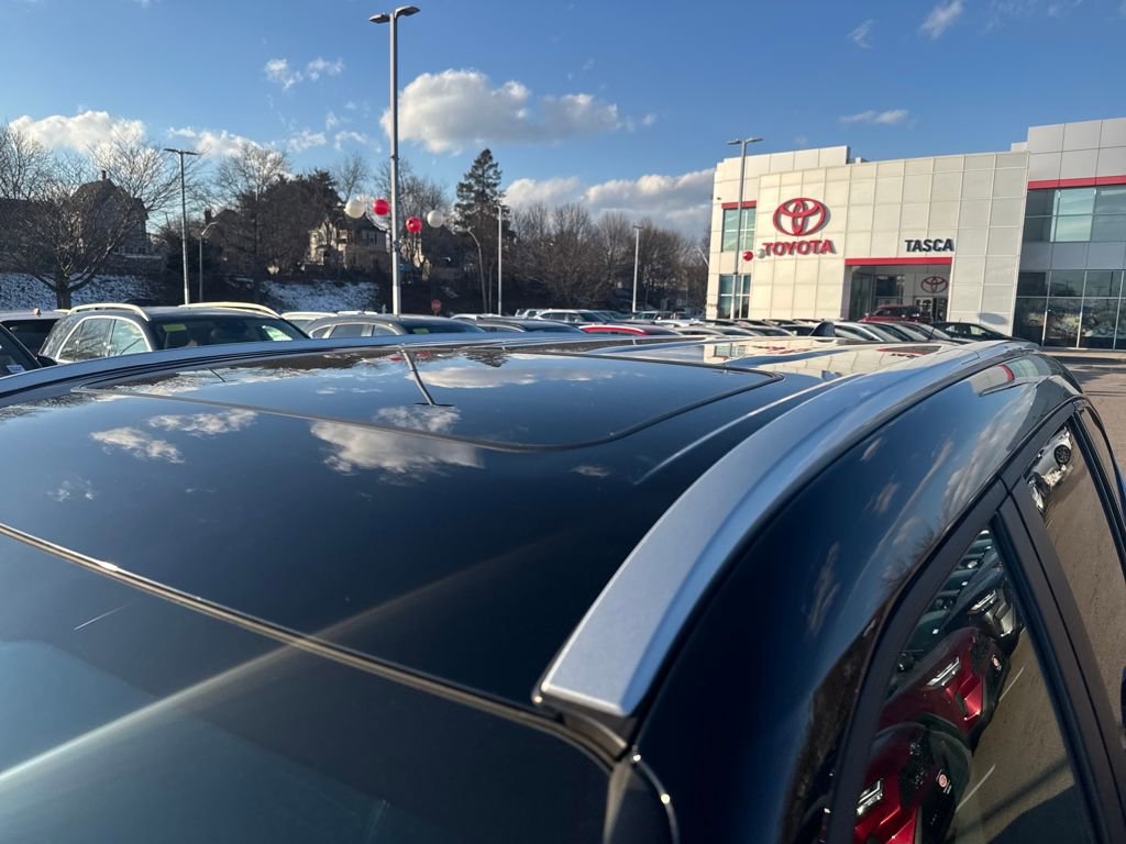 Used 2024 Toyota Highlander XLE image 49