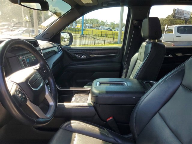 Used 2021 GMC Yukon Denali w/ LPO, Illumination Package image 13