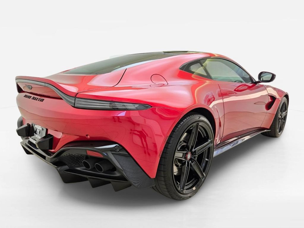 Used 2023 Aston Martin V8 Vantage Coupe RWD image 9