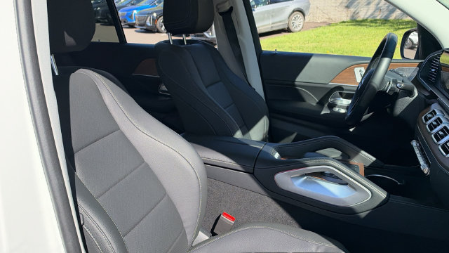 Certified 2025 Mercedes-Benz GLE 350 4MATIC image 13