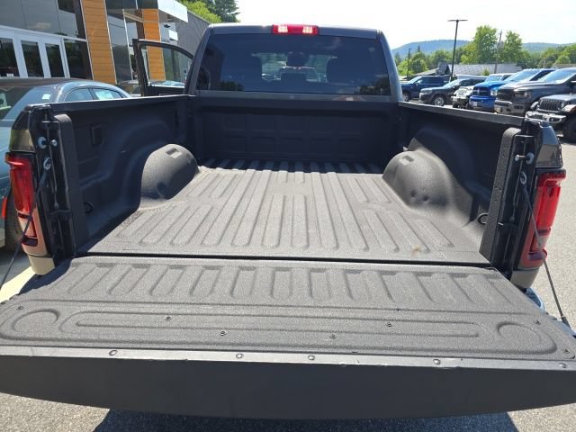 Used 2025 RAM 2500 Big Horn AWD/4WD image 31