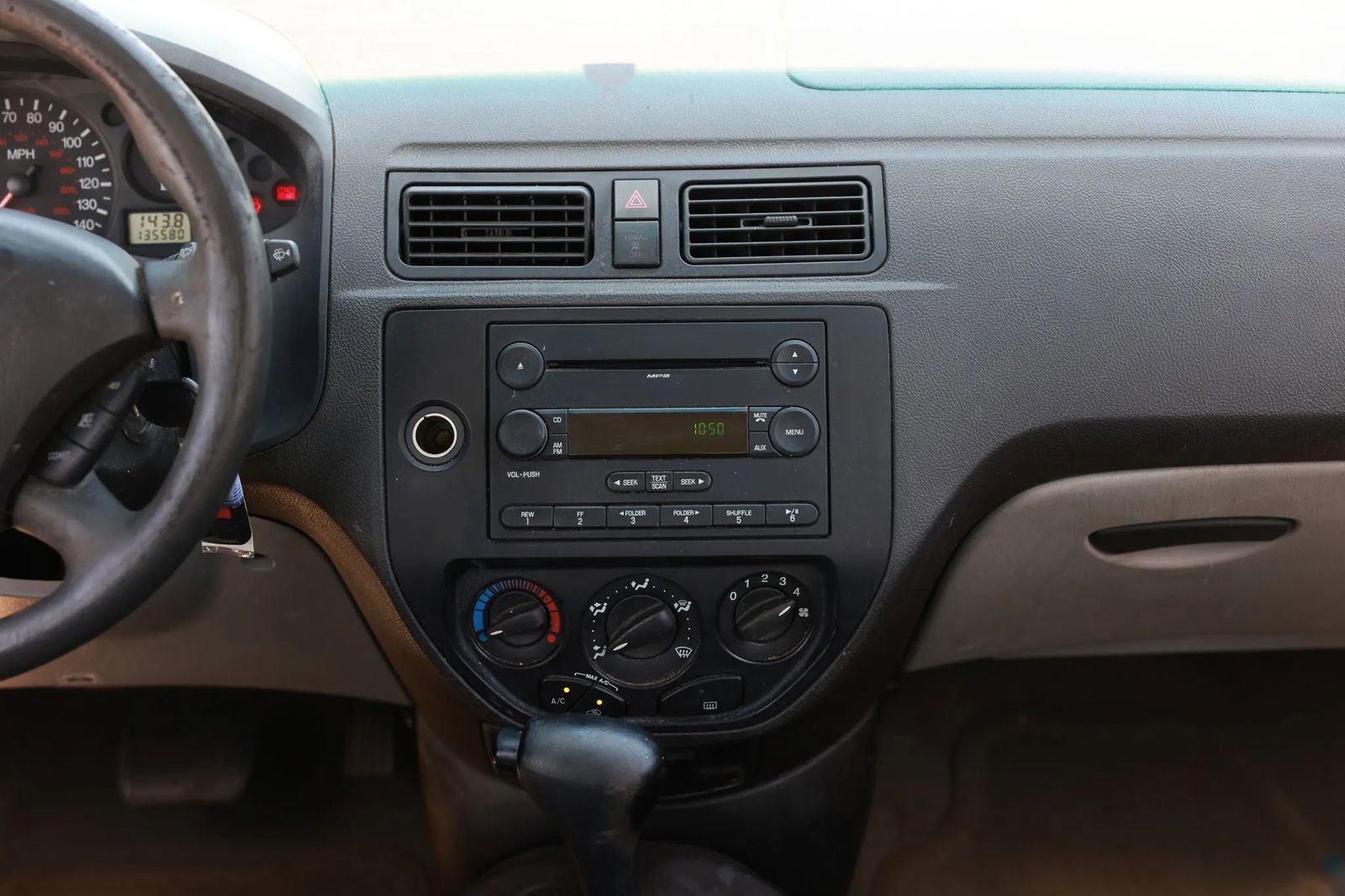 Used 2007 Ford Focus SE image 34