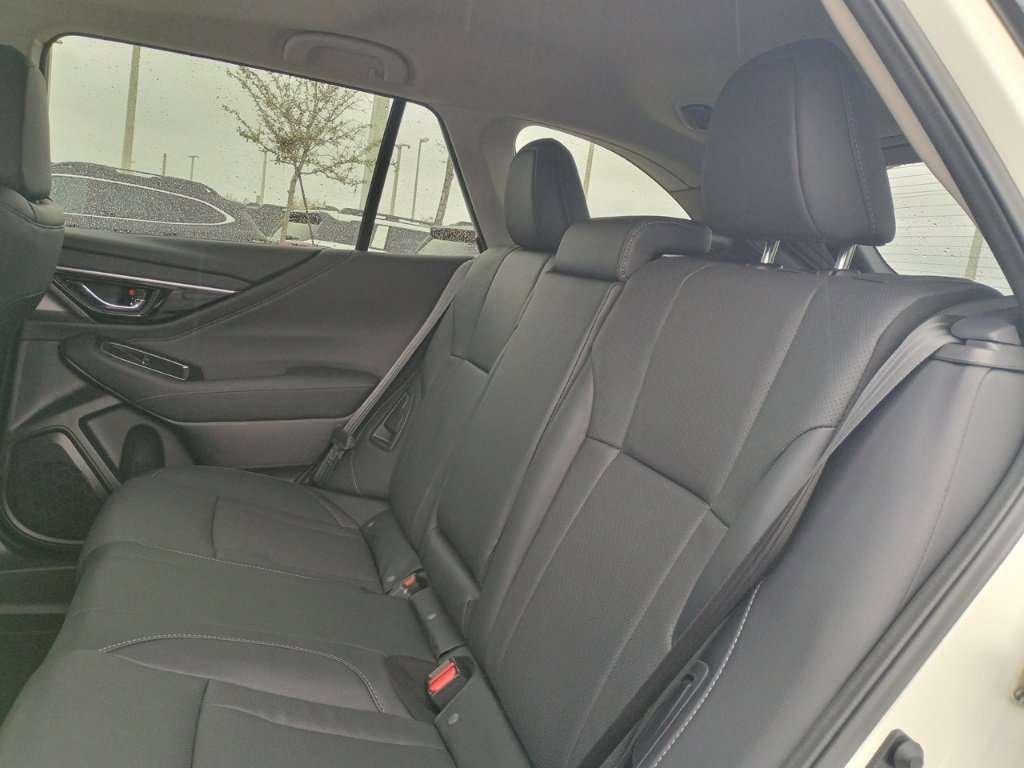 Used 2025 Subaru Outback Limited w/ Popular Package #2 image 17