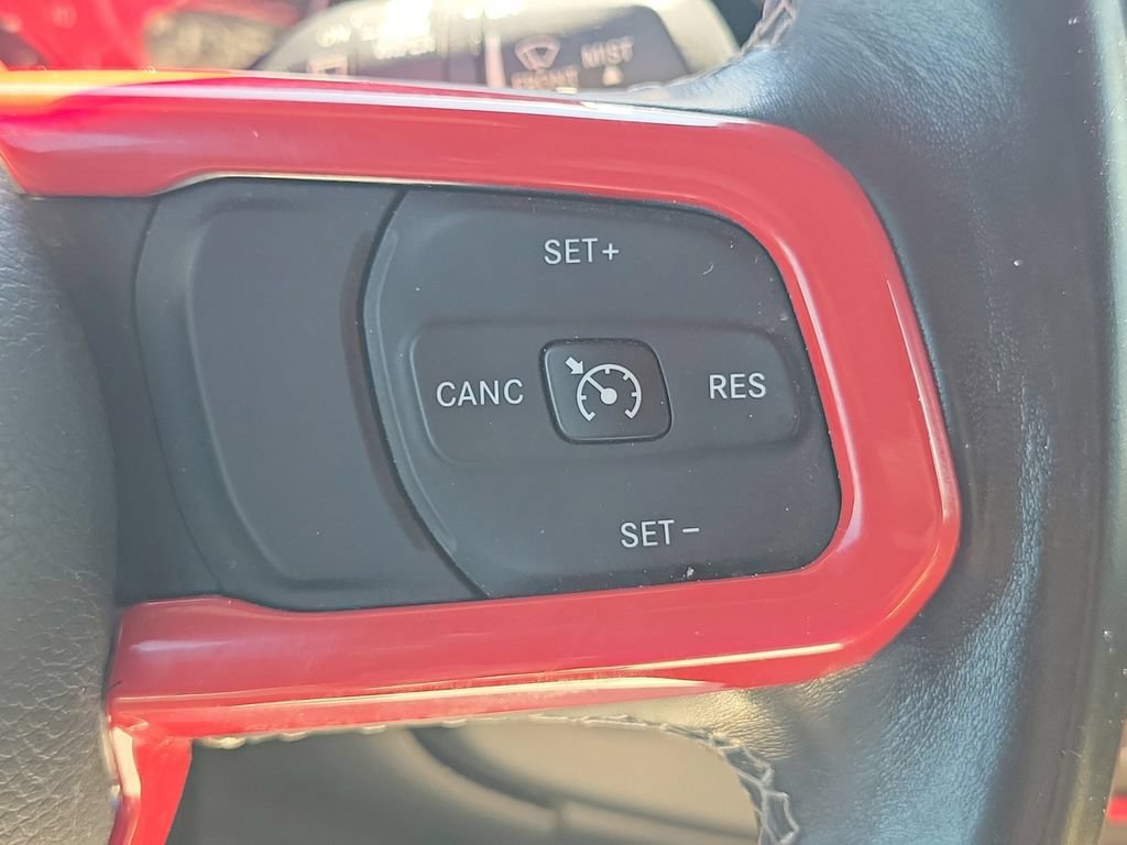 Used 2018 Jeep Wrangler Unlimited Rubicon w/ Dual Top Group AWD/4WD image 14