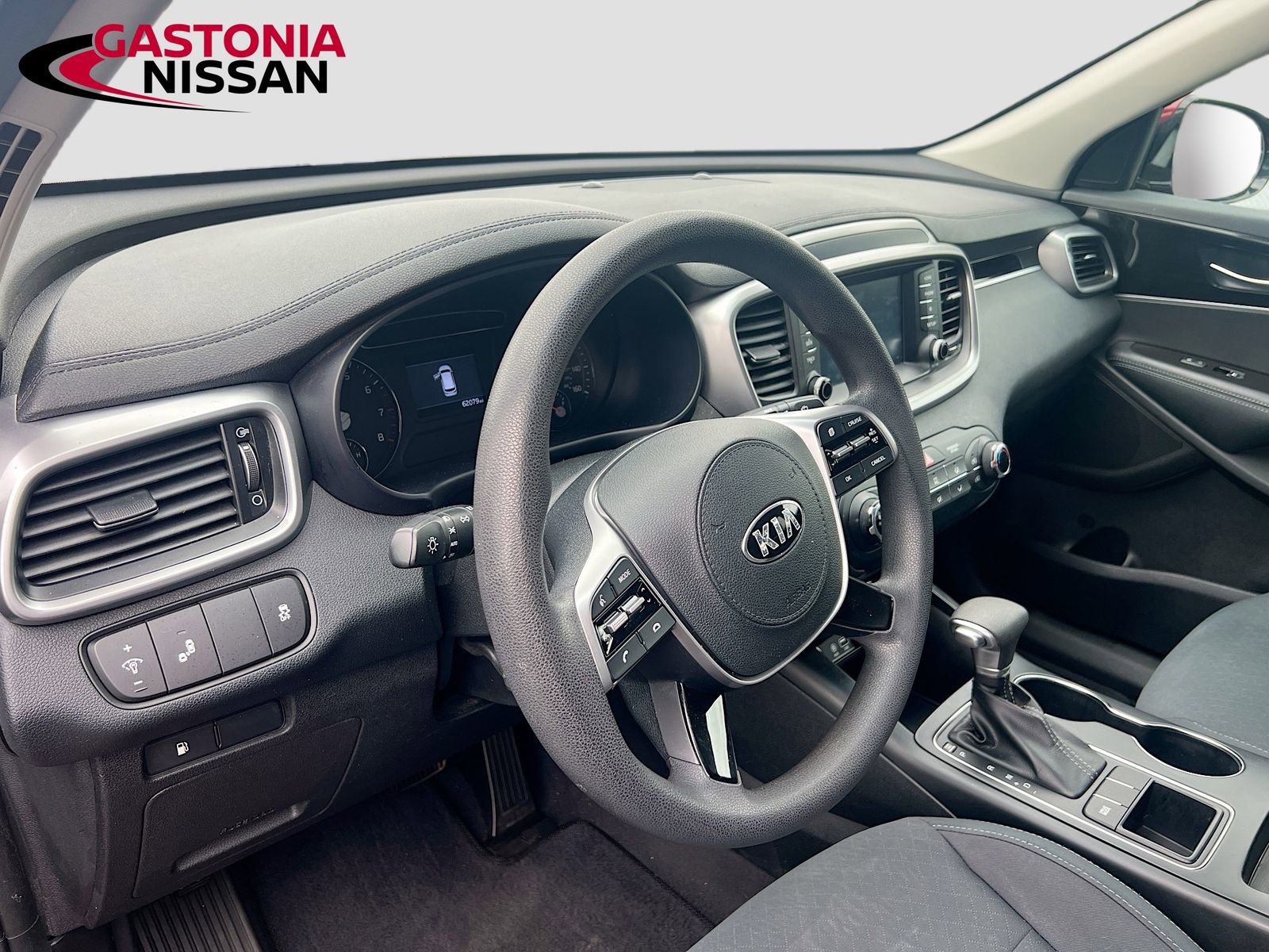 Used 2019 Kia Sorento LX image 11