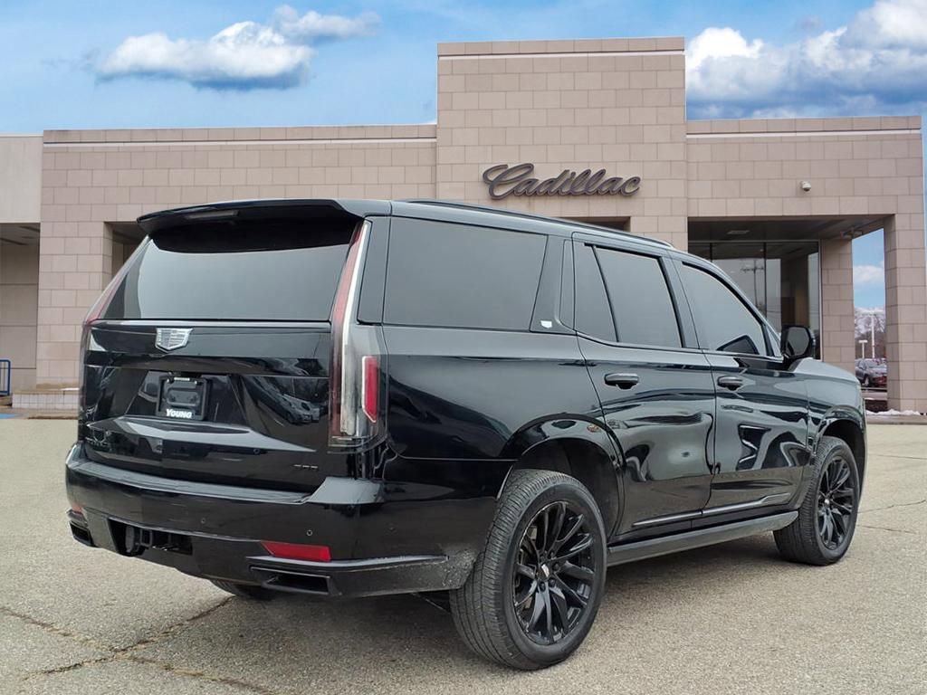 Used 2023 Cadillac Escalade Sport Platinum w/ LPO, ONYX Package image 4