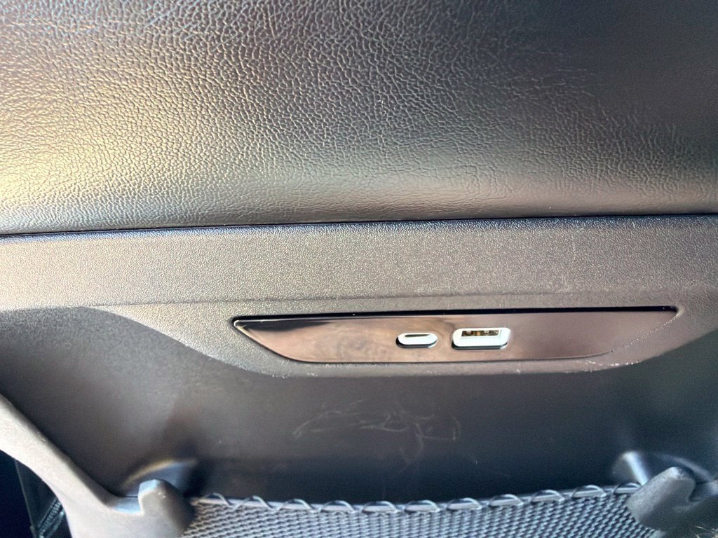 Certified 2025 Chrysler Pacifica Select FWD image 19