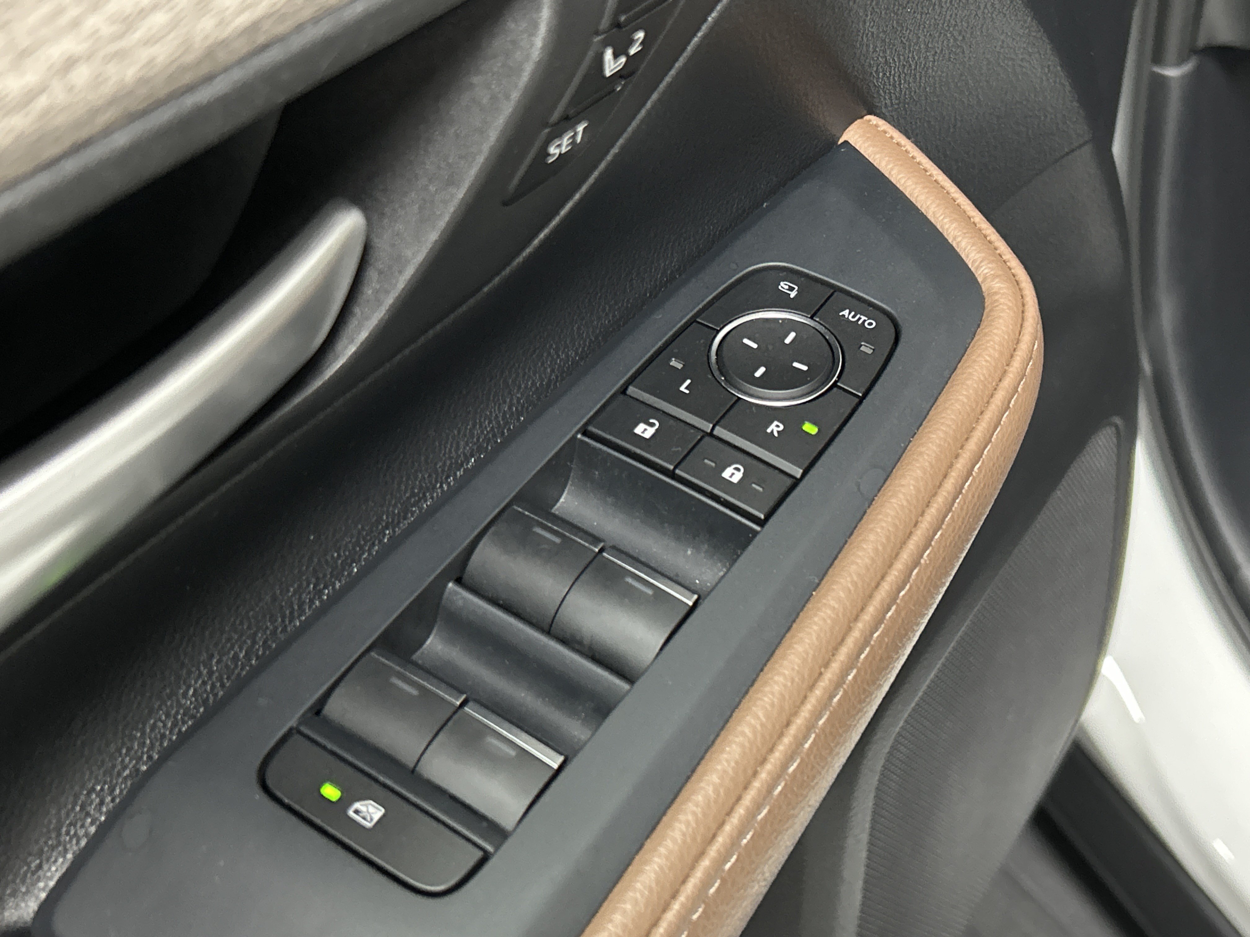 Used 2025 Toyota Grand Highlander AWD image 18