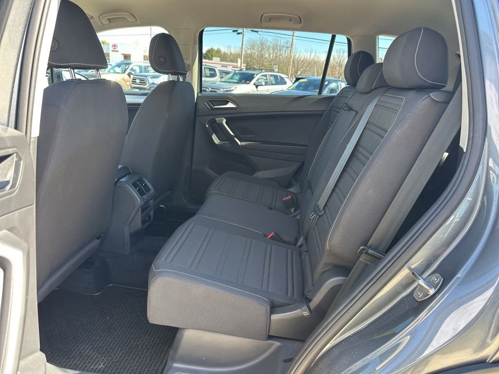 Used 2024 Volkswagen Tiguan S image 31