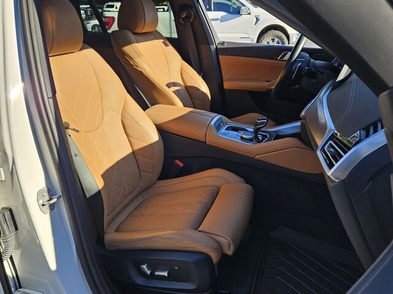 Used 2023 BMW X6 xDrive40i AWD/4WD image 20