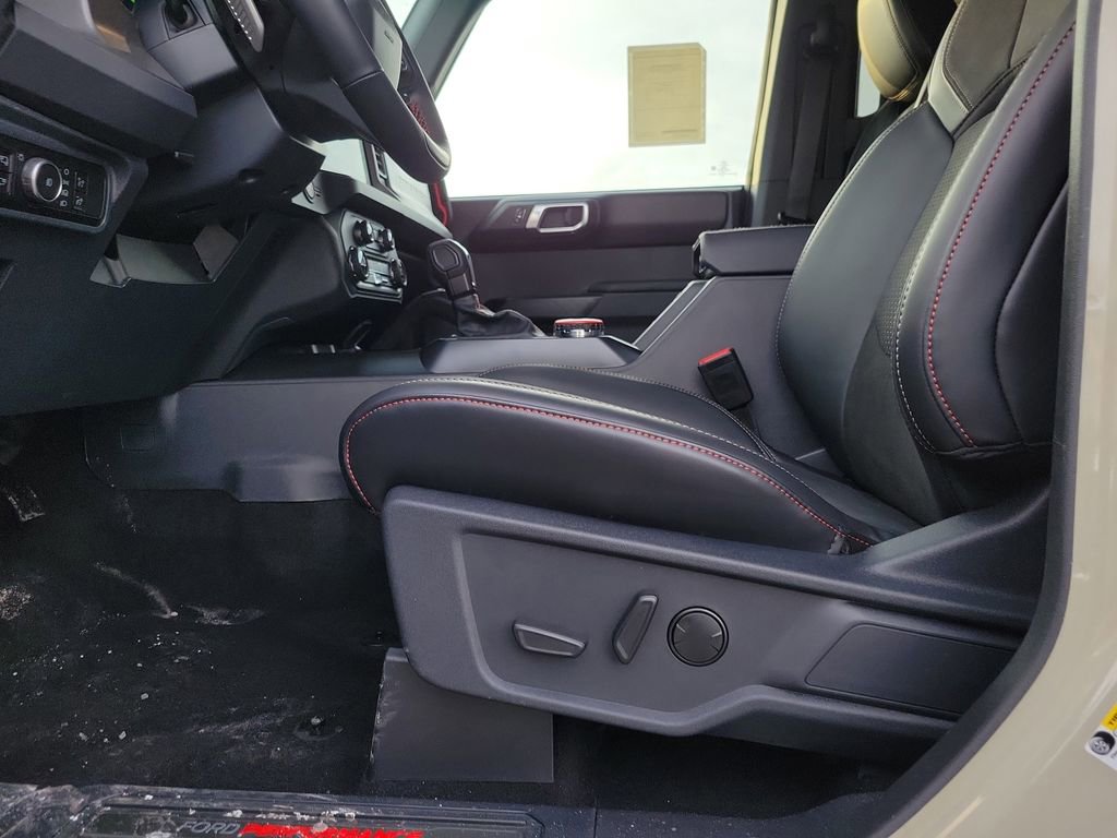 New 2025 Ford Bronco Raptor image 17