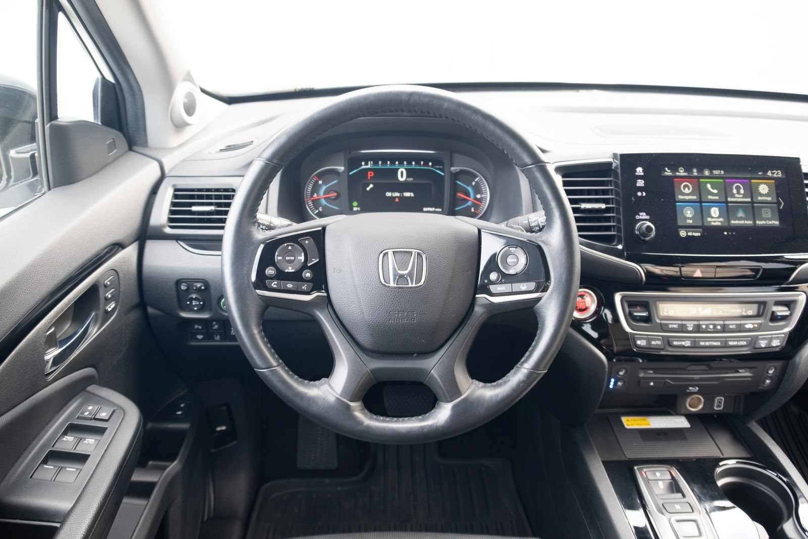 Used 2022 Honda Pilot Touring image 2