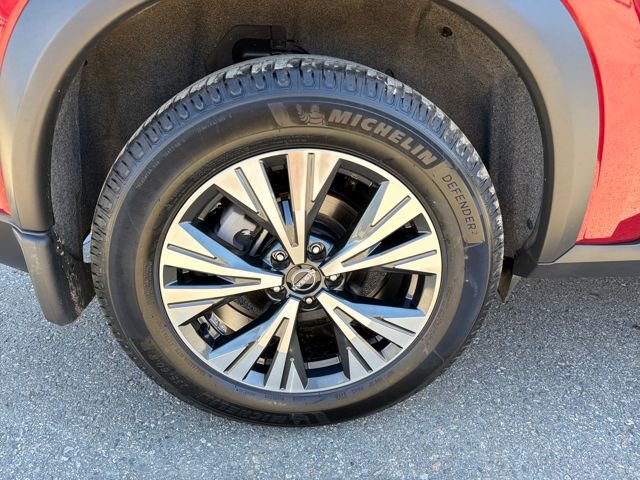 Used 2023 Nissan Rogue SV image 26