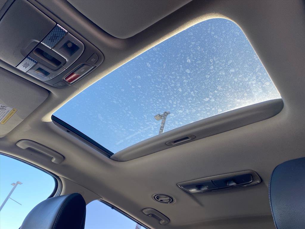 Used 2024 Kia Telluride EX w/ EX Captain's Chair Package image 25