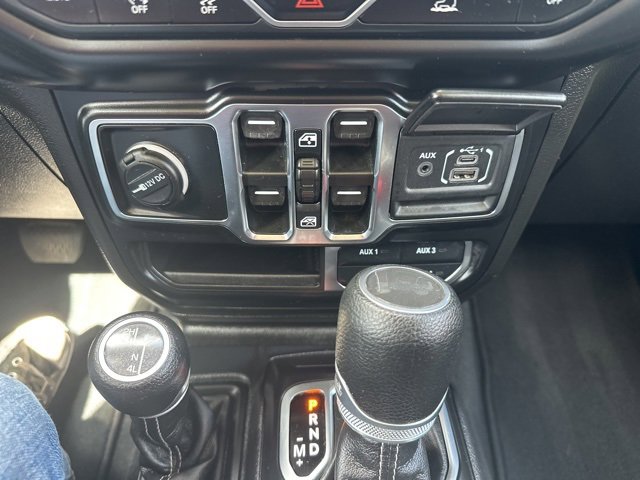 Used 2023 Jeep Wrangler Sahara w/ Cold Weather Group image 30