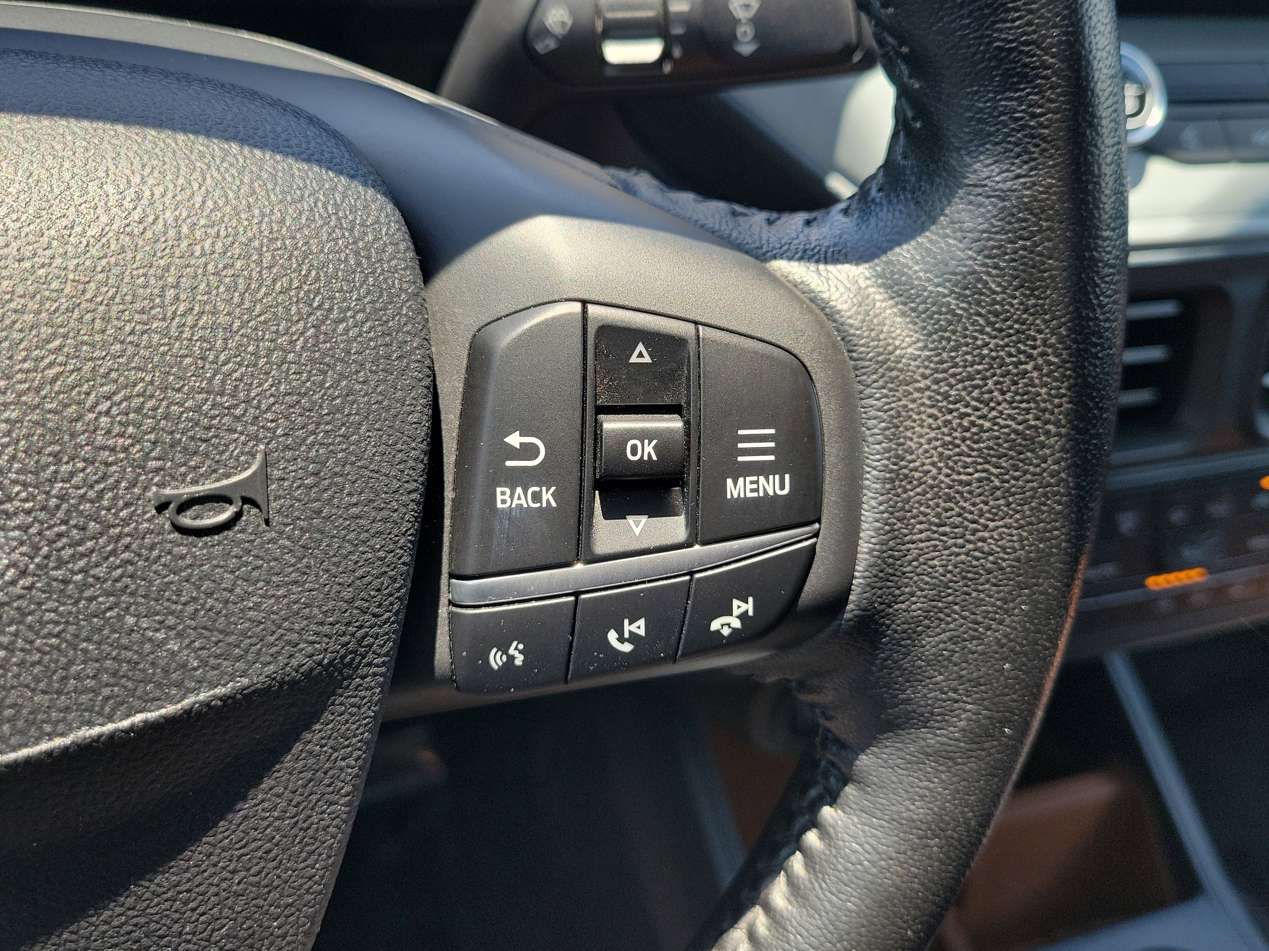 Certified 2022 Ford Maverick Lariat w/ Lariat Luxury Package AWD/4WD image 23