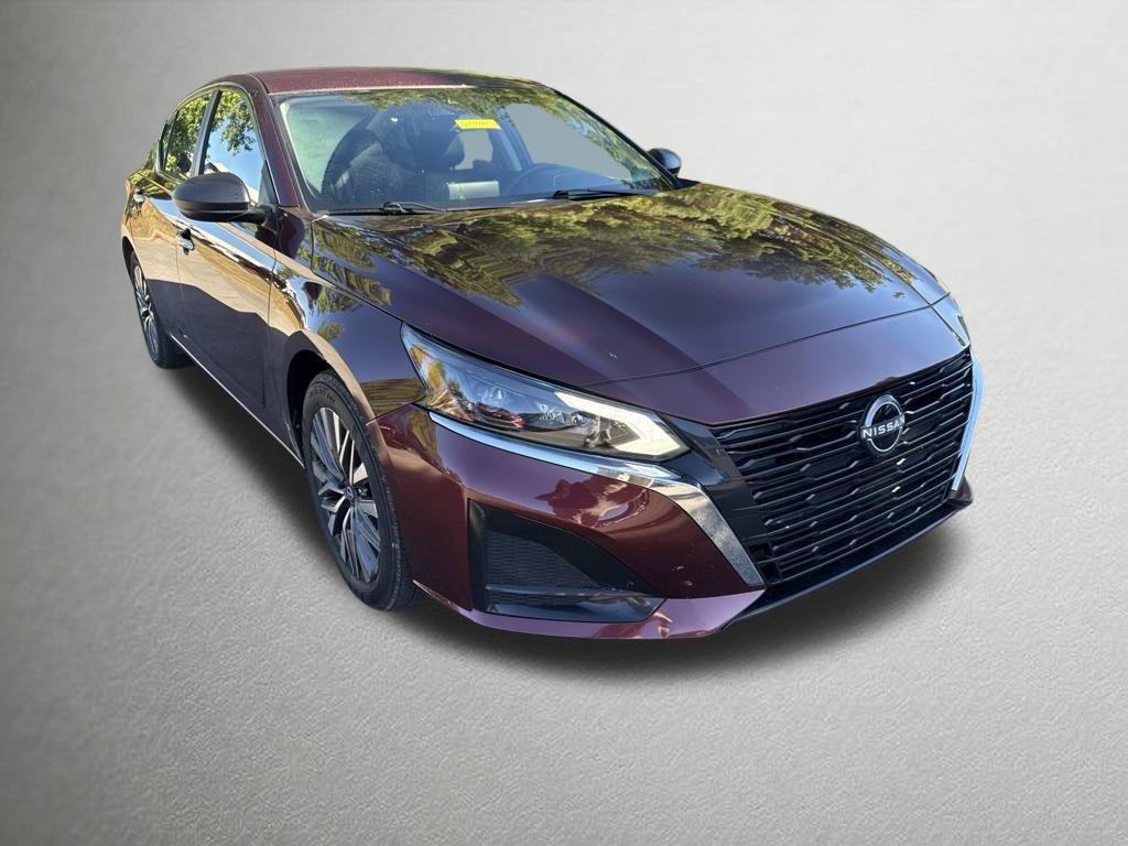 Used 2025 Nissan Altima 2.5 SV